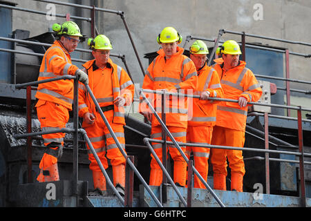 Osborne visite Thoresby Colliery Foto Stock