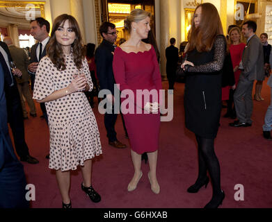 Medico che la ricezione a Buckingham Palace Foto Stock