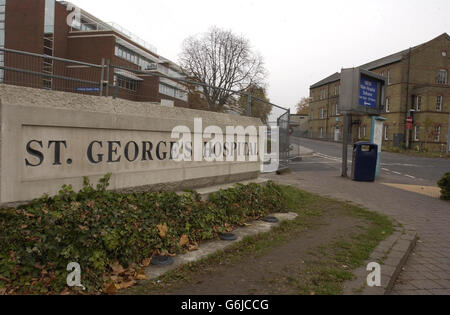 Una vista generale del St. George's Hospital nel sud-ovest di Londra. Sophie, il neonato della contessa di Wessex, è stato portato in ospedale, che ha un reparto anti-natale specializzato, dopo una nascita prematura. Foto Stock