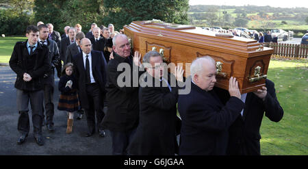 Tributi pagati a McGrady ai funerali Foto Stock