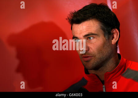 Rugby Union - dove Men Series - Galles / Argentina - Wales Press Conference - vale Hotel. Mike Phillips del Galles durante la conferenza stampa al vale Hotel di Cardiff. Foto Stock