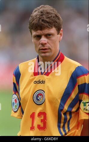 Calcio. Euro 96. Romania / Spagna. Tibor Selymes, Romania Foto Stock