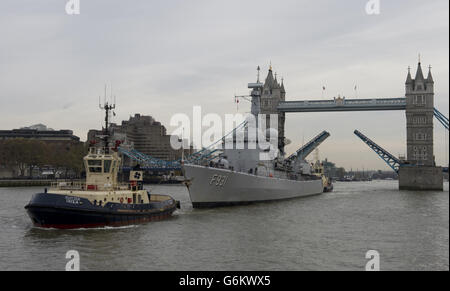 Suolo arriva per Flanders Fields Memorial Foto Stock