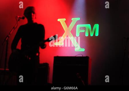 Nathan Day of Darlia si esibisce al Winter Wonderland 2013 di XFM, all'O2 Apollo Manchester. Foto Stock