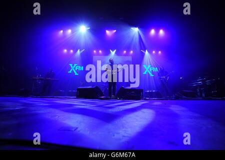 Josh Record si esibisce al Winter Wonderland 2013 di XFM, all'O2 Apollo Manchester. Foto Stock