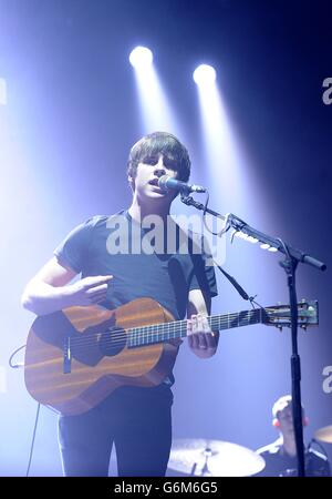 XFM Winter Wonderland - Manchester. Jake Bugg suona al Winter Wonderland 2013 della XFM, all'O2 Apollo Manchester. Foto Stock