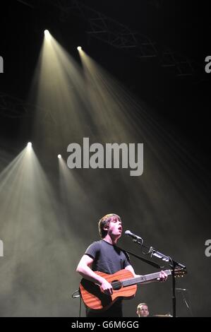 XFM Winter Wonderland - Manchester. Jake Bugg suona al Winter Wonderland 2013 della XFM, all'O2 Apollo Manchester. Foto Stock