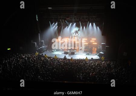 Jake Bugg si esibisce al Winter Wonderland 2013 di XFM, all'O2 Apollo Manchester. Foto Stock