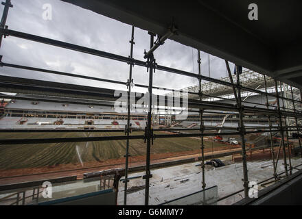 Calcio - FIFA Brasile World Cup 2014 - Arena Pantanal. Una vista generale dell'Arena Pantanal mentre è ancora in costruzione a Cuiaba, Brasile. Foto Stock