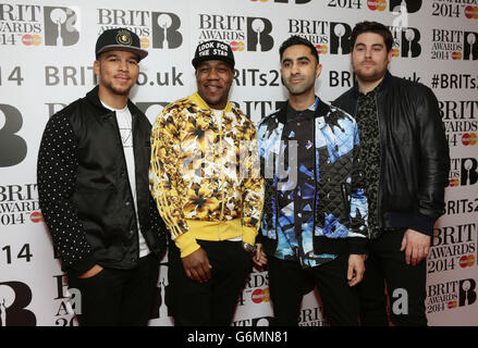 . Piers Agget, DJ Locksmith, Amir Amor e Kesi Dryden di rudimentale arrivo per le nomination DI BRITS, presso gli ITV Studios, Southbank a Londra. Foto Stock