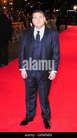 Jonah Hill arriva per la prima britannica del Wolf of Wall Street, presso la Odeon Leicester Square, Londra. Foto Stock