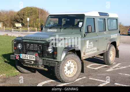 Un 2012 Land Rover Defender di HASTINGS BOROUGH CONSIGLIO ranger del paese Foto Stock