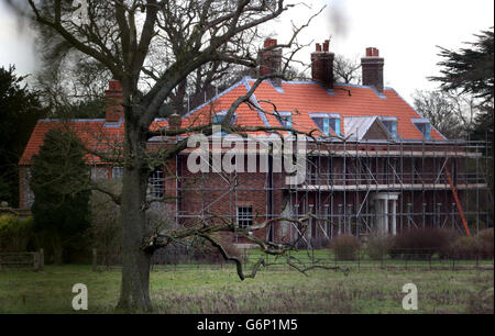 Vista generale di Anmer Hall mentre i lavori proseguono sul ritiro reale di campagna donato al Duca e alla Duchessa di Cambridge nella tenuta Sandringham della Regina Elisabetta II a Norfolk. Foto Stock