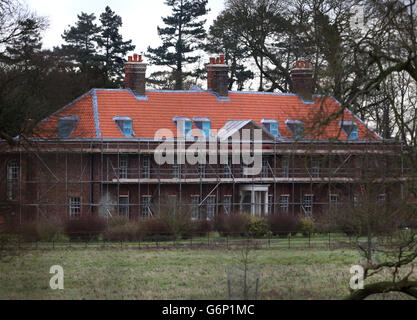 Vista generale di Anmer Hall mentre i lavori proseguono sul ritiro reale di campagna donato al Duca e alla Duchessa di Cambridge nella tenuta Sandringham della Regina Elisabetta II a Norfolk. Foto Stock