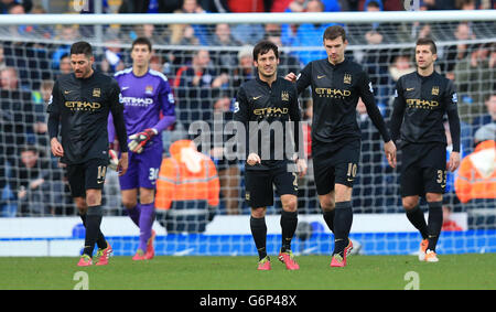 Calcio - fa Cup - terzo turno - Blackburn Rovers / Manchester City - Ewood Park. I giocatori di Manchester City si sfidano dopo il primo gol di Blackburn Rovers Foto Stock