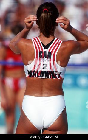 23-JUL-96 ... Giochi Olimpici di Atlanta ... Beach volley ... Una vista posteriore di Margo Malowney, Canada Foto Stock