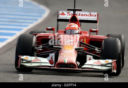 Formula uno - Test 2014 - giorno uno - circuito de Jerez. La Ferrari di Kimi Raikkonen in azione, durante i test di Formula uno 2014 al circuito di Jerez, Jerez, Spagna. Foto Stock