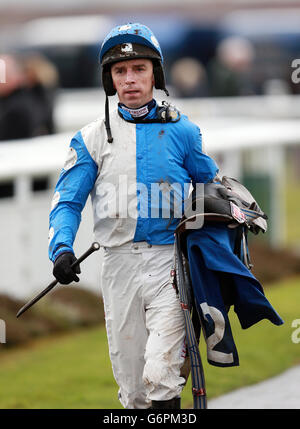 Corse di cavalli - Ippodromo di Ludlow. Jockey Leighton Aspell all'ippodromo di Ludlow. Foto Stock