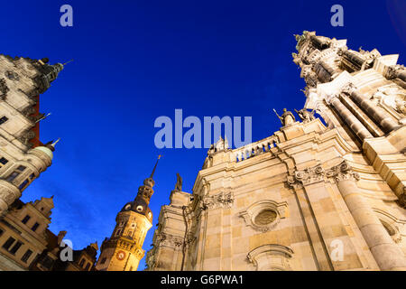 Georgentor Hausmannsturm e il castello e cattolica Chiesa di Corte, Dresda, Germania, Sassonia, Sassonia, Foto Stock