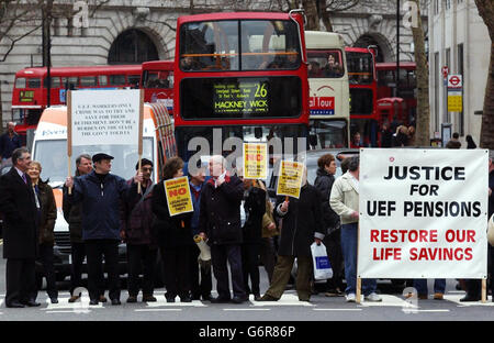 I pensionati dimostrare a Londra Foto Stock