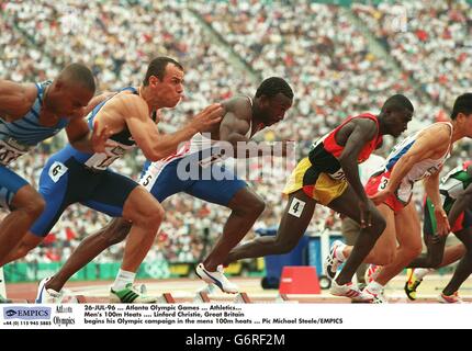 26-JUL-96 ... Giochi Olimpici di Atlanta ... Atletica. Uomini 100m Heats .... Linford Christie, Gran Bretagna inizia la sua campagna olimpica nei Mens 100m riscaldatori Foto Stock