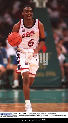 Basket. Stati Uniti e Cina. 26-LUG-96. Giochi Olimpici di Atlanta. Basket. Anfernee Hardaway, Stati Uniti Foto Stock