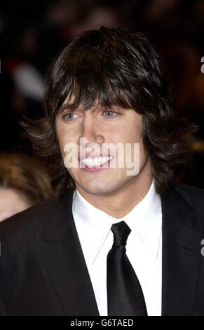 Il presentatore TV Vernon Kay arriva per il Daily Mirror's Pride of Britain Awards al London Hilton on Park Lane, nel centro di Londra. Il sesto premio annuale nominato dai lettori celebra l'eroismo e il coraggio. Foto Stock