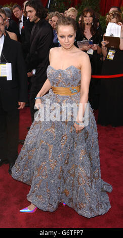 L'attrice Samantha Morton, indossando un abito vintage di Givenchy, arriva al Kodak Theatre di Los Angeles per i 76th Academy Awards. Foto Stock