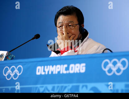 Kim Jin-Sun Presidente e CEO del Comitato organizzatore di PyeongChang per i Giochi Olimpici e Paralimpici invernali del 2018 durante una conferenza stampa ai Giochi Olimpici di Sochi del 2014 a Sochi, Russia. Foto Stock