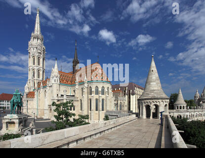 Ungheria, Budapest, la chiesa di San Mattia, esterna, il Bastione dei Pescatori, Foto Stock