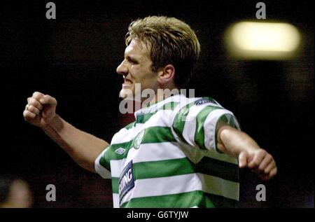 Stilian PETROV punteggi Dundee v Celtic Foto Stock