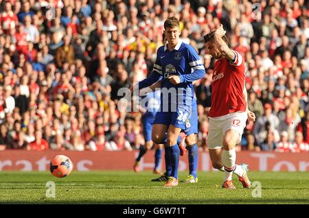 Calcio - fa Cup - Sesto turno - Arsenal / Everton - Emirates Stadium. Olivier Giroud di Arsenal segna il terzo obiettivo del gioco Foto Stock