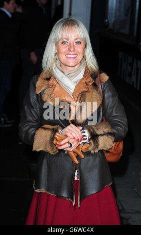 Tracie Bennett alla serata di apertura DELLA A-Z di MRS P al Southwark Playhouse di Londra. Foto Stock