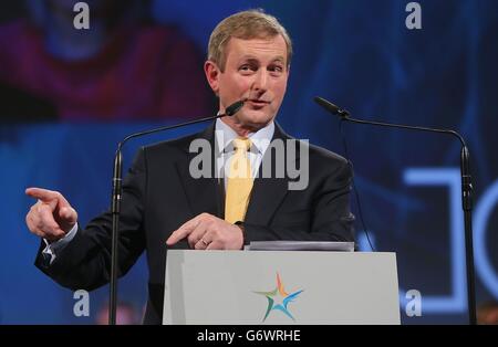 Taoiseach Enda Kenny parla al fine Gael ard fheis al RDS di Dublino. Foto Stock