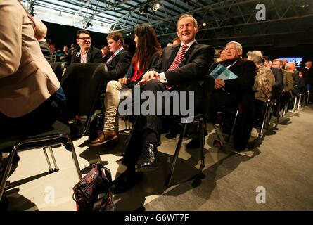 Taoiseach Enda Kenny frequenta il Fheis fine Gael ard al RDS, Dublino. Foto Stock