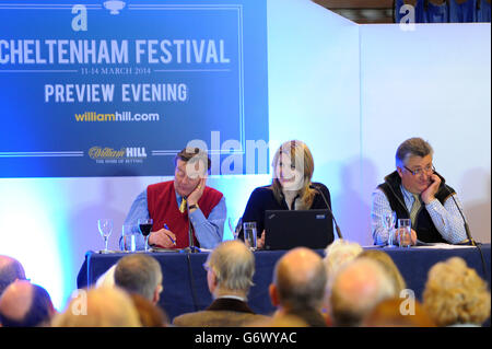 Horse Racing - William Hill Imperial Cup giorno - Sandown Park Racecourse Foto Stock