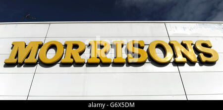 Vista generale di un cartello per il supermercato Morrisons. Vista generale di un cartello per il supermercato Morrisons Foto Stock