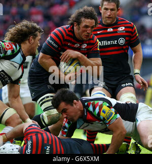 Rugby Union - Aviva Premiership - Saracens / Harlequins - Stadio di Wembley. Il Saracens's Jacques Burger fa una prova durante la partita di Aviva Premiership al Wembley Stadium di Londra. Foto Stock