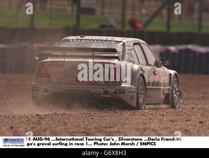 18-AGO-96, International Touring Car's, Silverstone, Dario Franchitti go's ghiaia surf in gara 1 Foto Stock