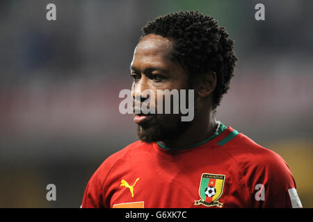 Calcio - International friendly - Portogallo / Camerun - Estadio Dr Magalhaes Pessoa. Jean Makoun, Camerun Foto Stock