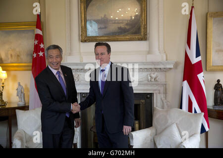 Cameron incontra il primo ministro di Singapore Foto Stock