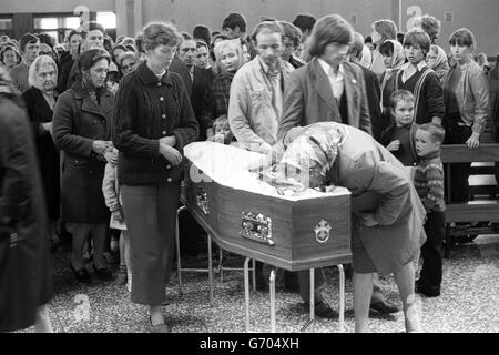 La criminalità - Massacro di Ballymurphy - Padre Hugh Mullan - Corpus Christi chiesa cattolica romana, Belfast Foto Stock