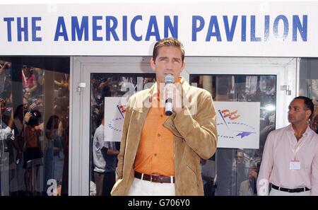 Jim Caviezel, star della Passione di Cristo, pubblicizza il suo nuovo film Bobby Jones, Stroke of Genius, mentre apre il padiglione americano al Festival di Cannes. Foto Stock