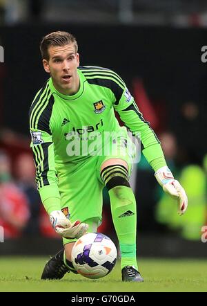 Calcio - Barclays Premier League - West Ham United / Liverpool - Upton Park. West Ham portiere Unito Adrian Foto Stock