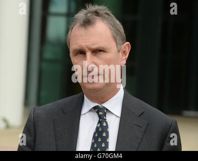 L'ex vice-oratore dei Commons Nigel Evans parla al di fuori della Preston Crown Court dopo che non è stato trovato colpevole di nove accuse dopo un processo di cinque settimane. Foto Stock