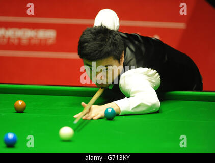 Snooker - Dafabet World Snooker Championships - Giorno 2 - Il crogiolo Foto Stock