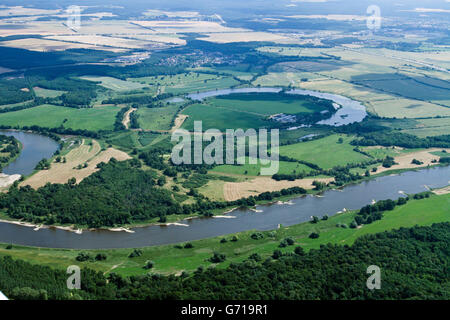 Fiume Elba tra Rosslau e Vockerode, Werder, Alte Elbe, Sassonia-Anhalt, Germania Foto Stock