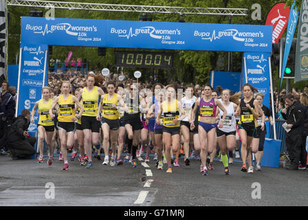 Atletica - Bupa - Donna 10k - Glasgow. I runner Elite iniziano la 10k della Bupa Women a Glasgow. Foto Stock