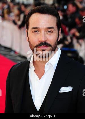 Jeremy Piven arriva per i 2014 Arqiva British Academy Television Awards al Theatre Royal, Drury Lane, Londra. Foto Stock