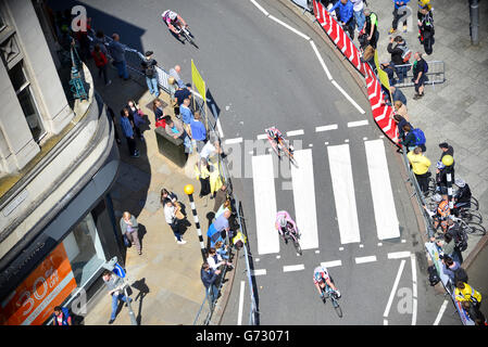 Ciclismo - gara del latte 2014 - Nottingham. Azione di corsa durante la gara di latte delle donne d'élite a Nottingham Foto Stock